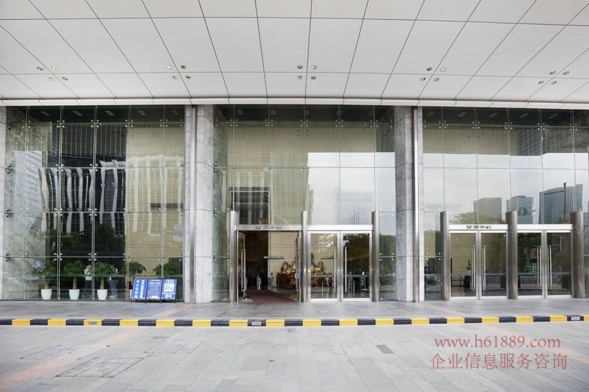 星河中心(星河發(fā)展中心)會(huì)展中心站 地鐵1號線羅寶線與地鐵4號線龍華線 開發(fā)商出租 星河中心 一樓大門口圖片