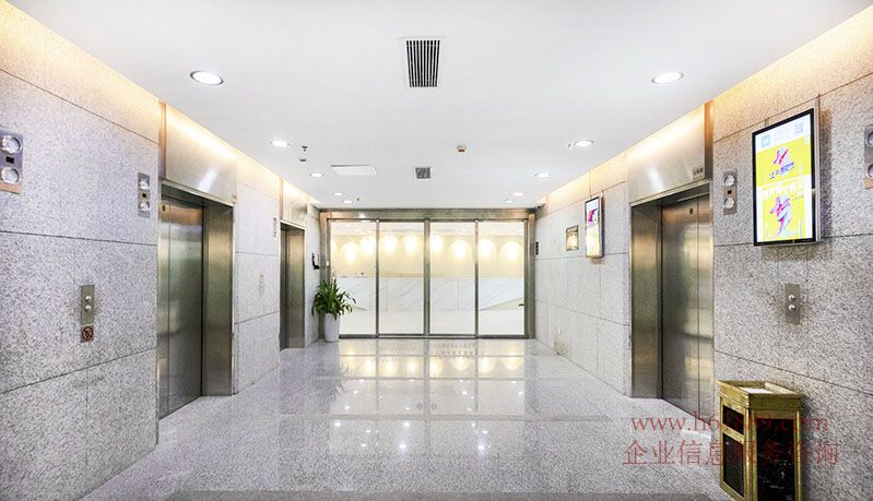 大中華國際交易廣場 福田中心區(qū) 會展中心地鐵口 電梯廳圖片