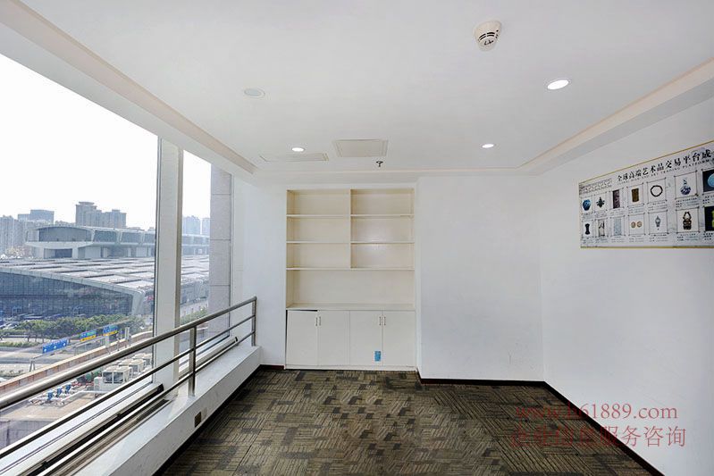財富大廈【時代財富大廈】會展中心地鐵站 地鐵1號線【羅寶線】地鐵4號線【龍華線】精裝修圖片 出租