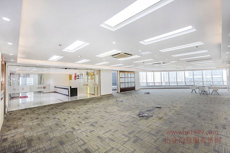 財富大廈【時代財富大廈】會展中心地鐵站 地鐵1號線【羅寶線】地鐵4號線【龍華線】精裝修圖片 出租