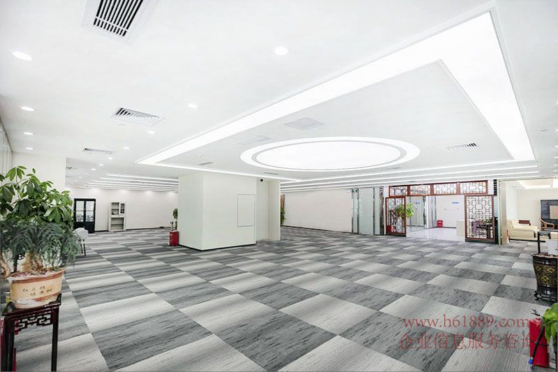 石廈地鐵站 福田區(qū)委附近 新天CBD 新天世紀(jì)商務(wù)中心 出租:1253平米 電梯口 裝修圖片