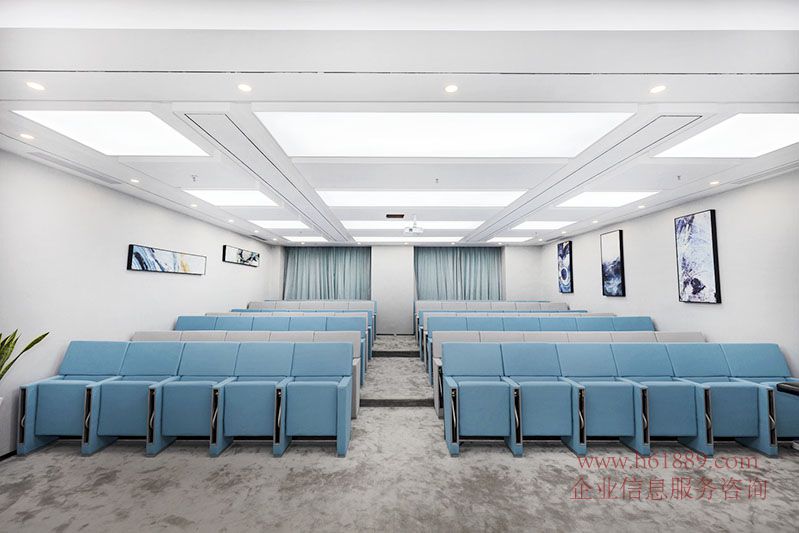 廣電文創(chuàng)中心 出租均價(jià):99元/平米/月 地鐵10號(hào)線【坂田線】冬瓜嶺地鐵站D口步行200米 配套 會(huì)議室圖片