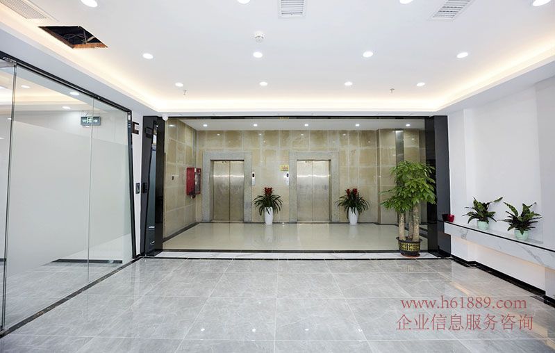 泰然工貿(mào)園區(qū)(泰然工業(yè)區(qū))出租均價(jià):40元/平米/月 車公廟地鐵站 地鐵下沙站C出口 電梯廳圖片