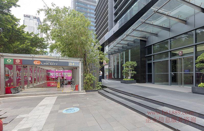 卓越時(shí)代廣場(chǎng) 購(gòu)物公園地鐵站 廣深港高鐵【福田-香港西九龍】的換乘站 福田站 周邊環(huán)境圖片