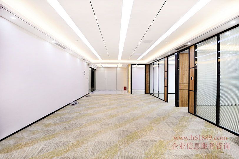 卓越世紀(jì)中心1號(hào)樓 5A甲級(jí)寫(xiě)字樓 會(huì)展中心地鐵站 空房/全辦公家私 出租 裝修圖片