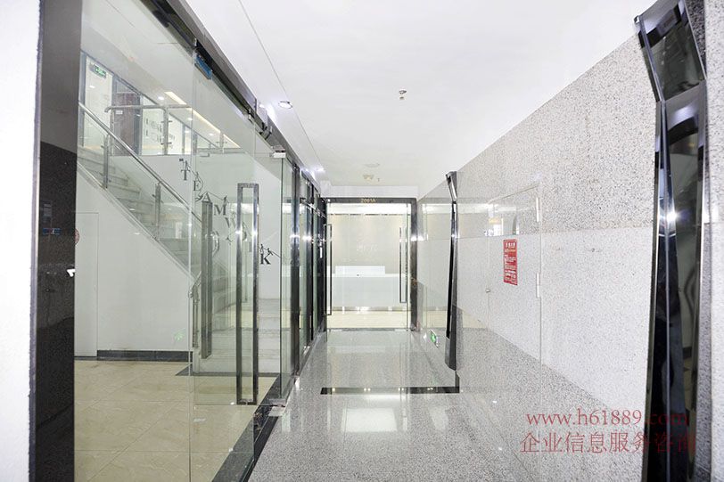 現(xiàn)代國(guó)際大廈【現(xiàn)代國(guó)際商務(wù)大廈】地鐵1號(hào)線【羅寶線】地鐵4號(hào)線【龍華線】會(huì)展中心地鐵站 公共區(qū)域圖片