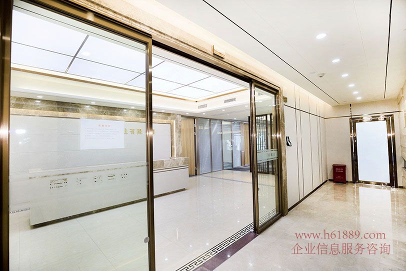 卓越時(shí)代廣場(chǎng) 購(gòu)物公園地鐵站 廣深港高鐵【福田-香港西九龍】的換乘站 福田站 公共區(qū)域圖片